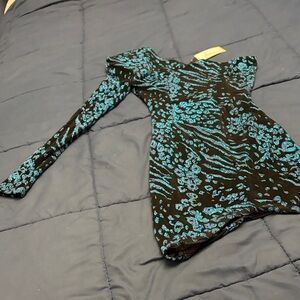 Elegant Black and Blue Patterned Dress